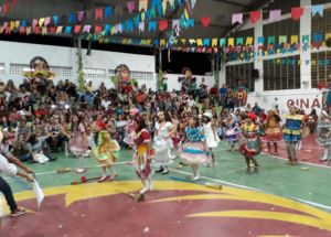 XVI ARRAIÁ DO COLÉGIO FÊNIX UMA FESTA DE MUITA ALEGRIA E INTERAÇÃO