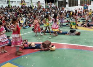 XVI ARRAIÁ DO COLÉGIO FÊNIX UMA FESTA DE MUITA ALEGRIA E INTERAÇÃO