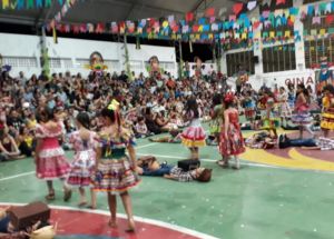 XVI ARRAIÁ DO COLÉGIO FÊNIX UMA FESTA DE MUITA ALEGRIA E INTERAÇÃO