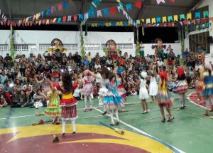 XVI ARRAIÁ DO COLÉGIO FÊNIX UMA FESTA DE MUITA ALEGRIA E INTERAÇÃO