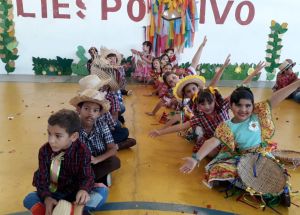 XVI ARRAIÁ DO COLÉGIO FÊNIX UMA FESTA DE MUITA ALEGRIA E INTERAÇÃO