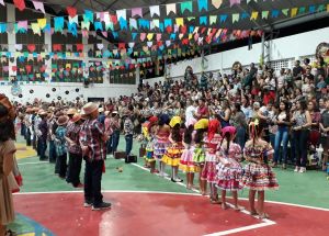 XVI ARRAIÁ DO COLÉGIO FÊNIX UMA FESTA DE MUITA ALEGRIA E INTERAÇÃO