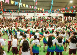 FESTA EM COMEMORAÇÃO AO DIA DAS MÃES