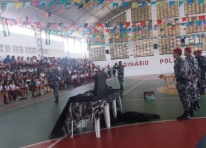 APRESENTAÇÃO DA POLICIA MILITAR