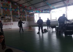 APRESENTAÇÃO DA POLICIA MILITAR