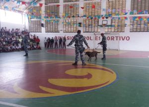 APRESENTAÇÃO DA POLICIA MILITAR