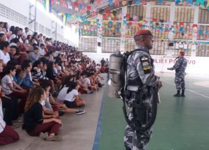 APRESENTAÇÃO DA POLICIA MILITAR